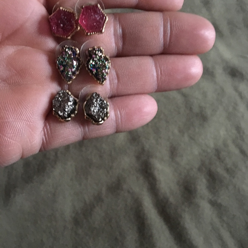 Earring studs